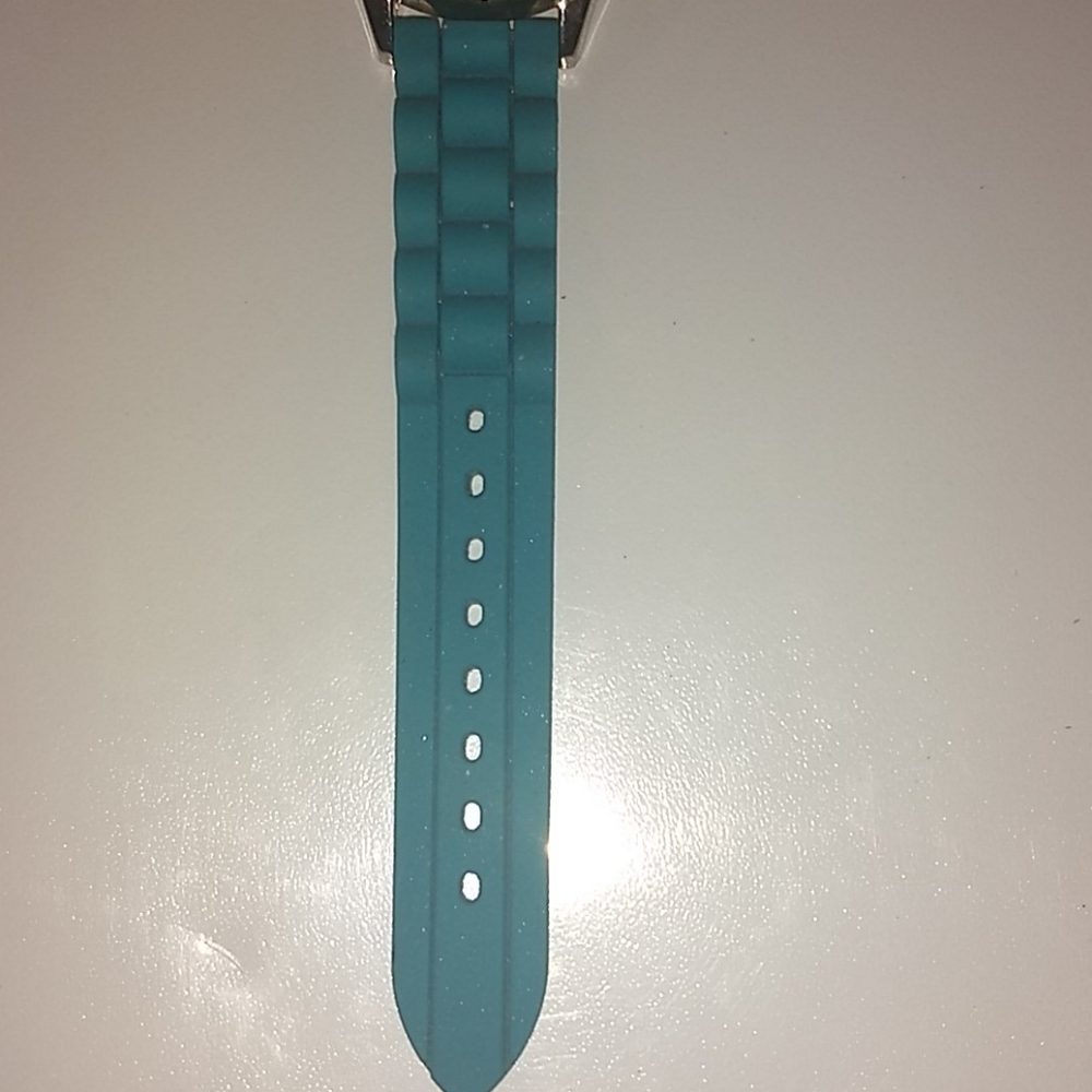 Watch - Picture 3 of 7